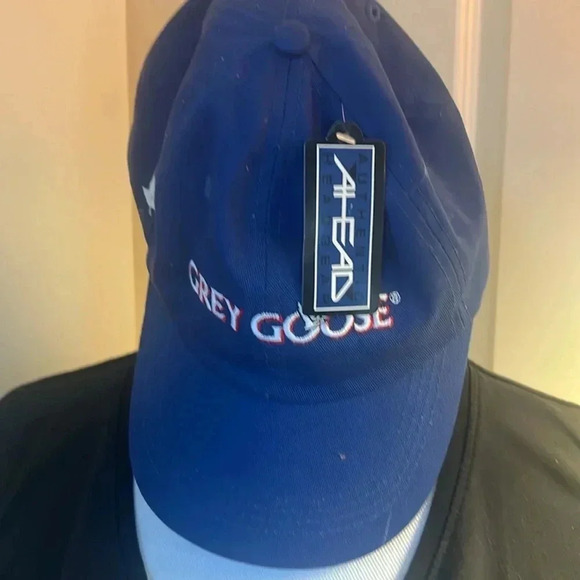 Grey Goose cap. Navy and white. NWT. Head Special Edition. One size. - Picture 1 of 9